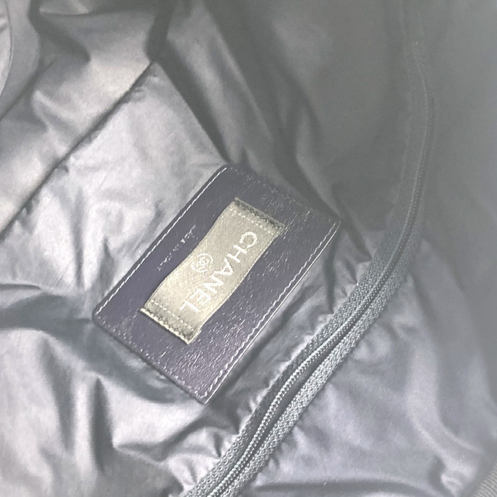 CHANEL Bag - Picture 14 of 16